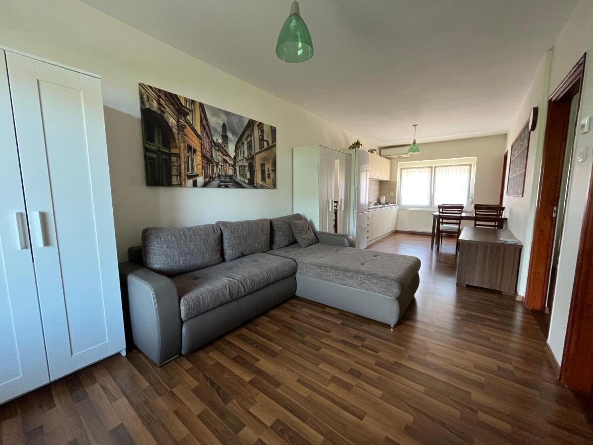 Petita Garden Apartman Siófok Esterno foto